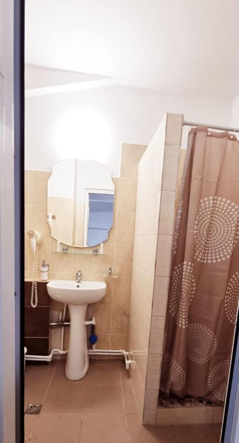 Elegante In Regim Hotelier *